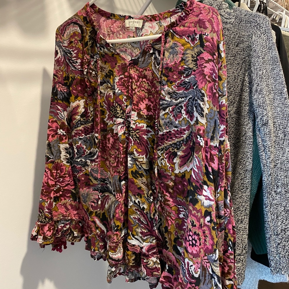 Floral Bell Sleeve Top